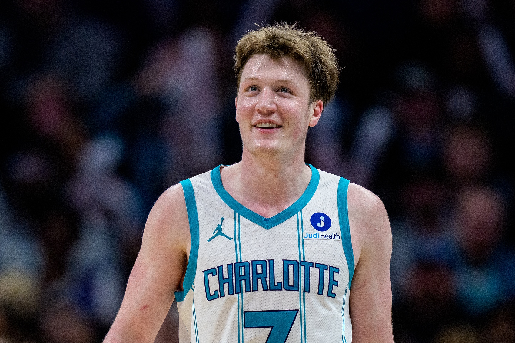 还有19场没打~克尼佩尔26次单场20+&amp;65%+TS 平乔丹保持的历史纪录